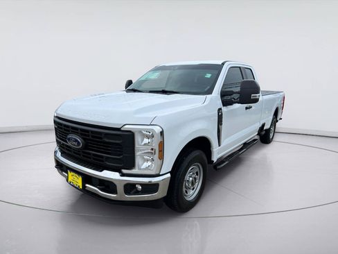 Used 2024 Ford F250 XL w/ XL Chrome Package RWD image 7