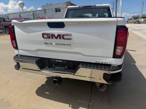 Used 2024 GMC Sierra 2500 Pro w/ Fleet Convenience Package AWD/4WD image 9