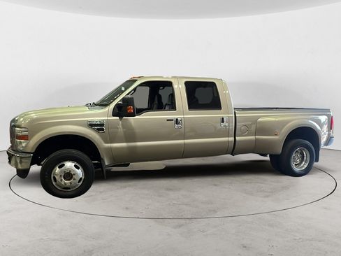 Used 2010 Ford F350 4x4 Crew Cab DRW Super Duty image 3