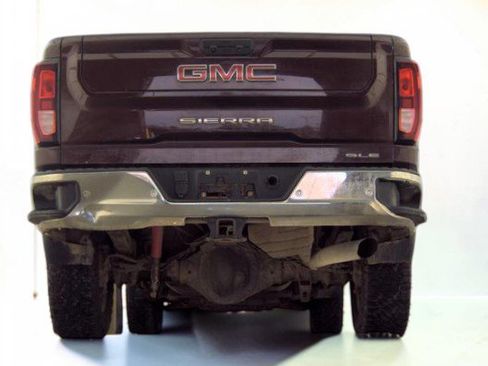 Used 2024 GMC Sierra 2500 SLE AWD/4WD image 5