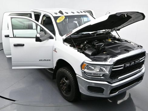 Used 2020 RAM 3500 Tradesman w/ Chrome Appearance Group AWD/4WD image 35