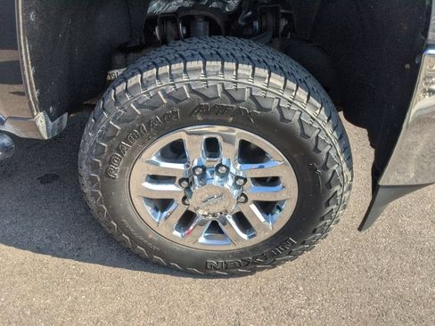 Used 2017 Chevrolet Silverado 2500 LT w/ All Star Edition AWD/4WD image 8