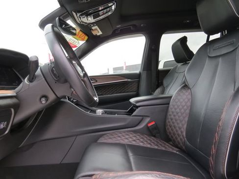 Certified 2023 Jeep Grand Cherokee Summit RWD image 17