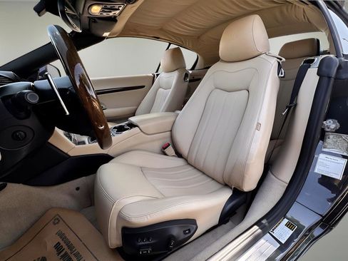 Used 2011 Maserati GranTurismo Convertible image 15