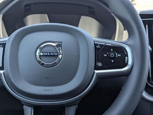 Used 2022 Volvo XC60 T8 R-Design w/ Advanced Package AWD/4WD image 14