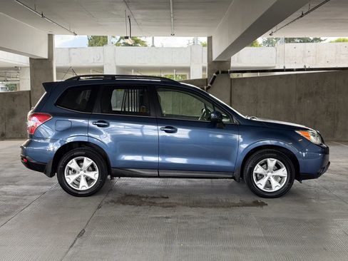 Used 2014 Subaru Forester 2.5i Touring AWD/4WD image 4