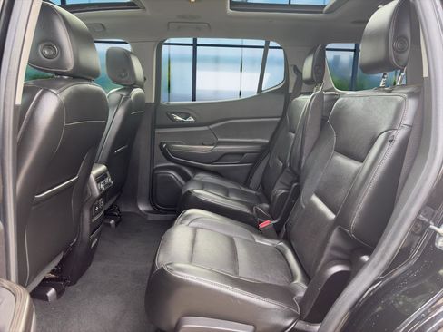 Used 2019 GMC Acadia SLT w/ Black Edition AWD/4WD image 13