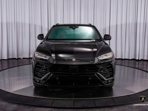 Used 2019 Lamborghini Urus image 5