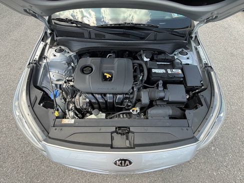 Used 2020 Kia Forte LXS FWD image 25
