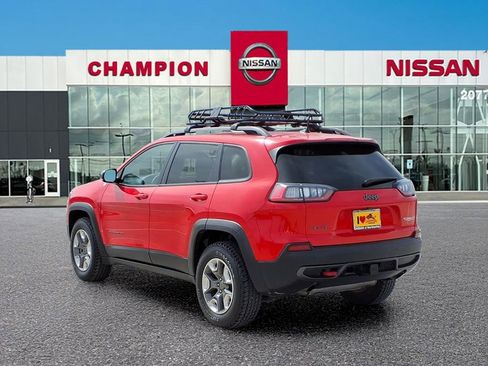 Used 2019 Jeep Cherokee Trailhawk image 5