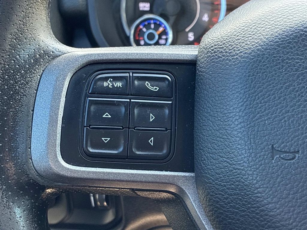 Used 2022 RAM 2500 Tradesman w/ Chrome Appearance Group AWD/4WD image 33