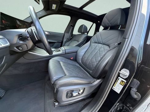 Used 2025 BMW X5 sDrive40i w/ Climate Comfort Package RWD image 11