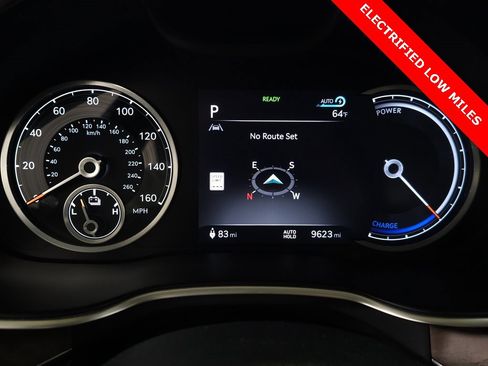 Used 2024 Genesis G80 image 22