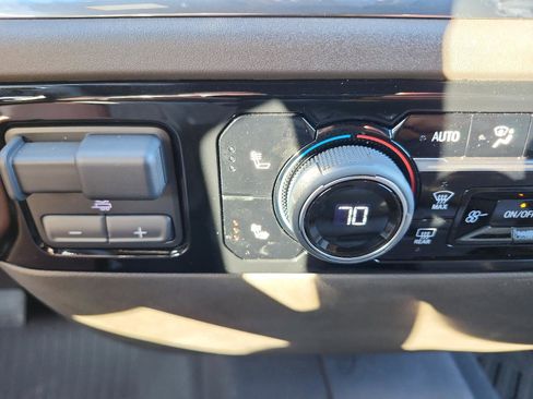 Certified 2024 Chevrolet Silverado 2500 LT image 21