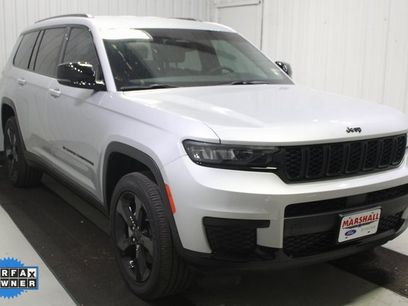 Used 2024 Jeep Grand Cherokee L Laredo