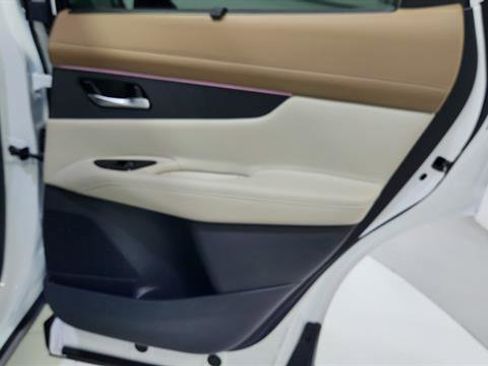 Certified 2025 Nissan Murano Platinum w/ Cargo Package image 32