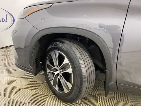 Certified 2025 Toyota Highlander XLE AWD/4WD image 26