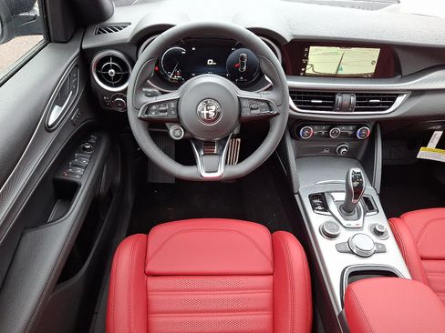 New 2025 Alfa Romeo Stelvio Sprint w/ Veloce Package image 7