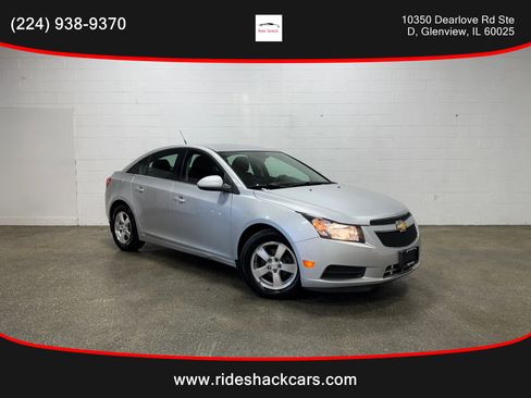 Used 2013 Chevrolet Cruze LT FWD image 1