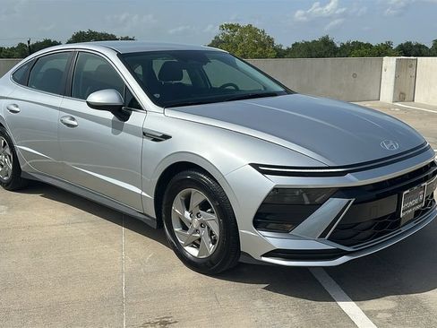 Used 2026 Hyundai Sonata SE FWD image 14