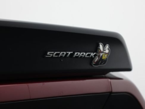 Used 2022 Dodge Challenger R/T Scat Pack RWD image 14