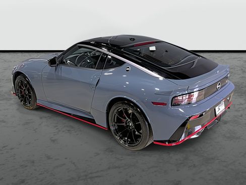 New 2026 Nissan Z NISMO w/ Floor Mat Package RWD image 2