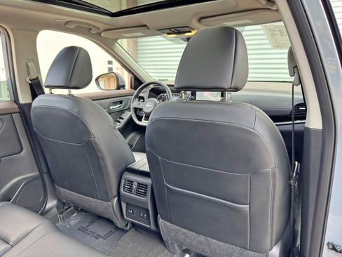Used 2023 Nissan Rogue SL w/ SL Premium Package FWD image 35