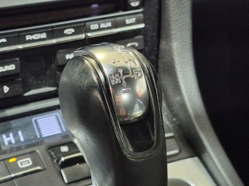 Used 2015 Porsche Boxster RWD image 21