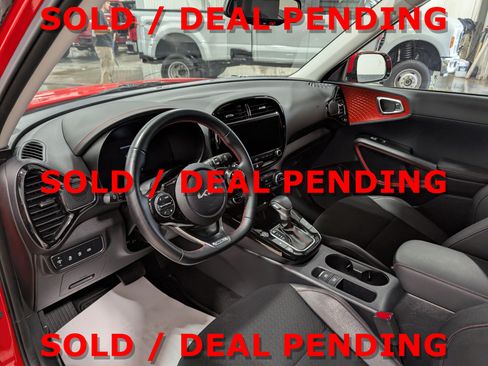 Used 2024 Kia Soul GT-Line w/ GT-Line Technology Package FWD image 13