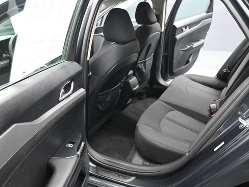 Used 2023 Kia K5 LXS image 16