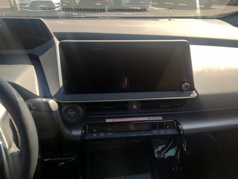 Used 2024 Toyota Prius XLE AWD/4WD image 20