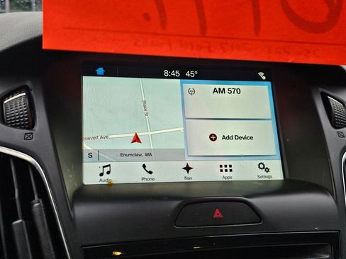 Used 2017 Ford Focus Titanium w/ Titanium Technology Package image 31