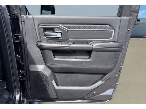 New 2026 RAM 2500 Big Horn AWD/4WD image 24