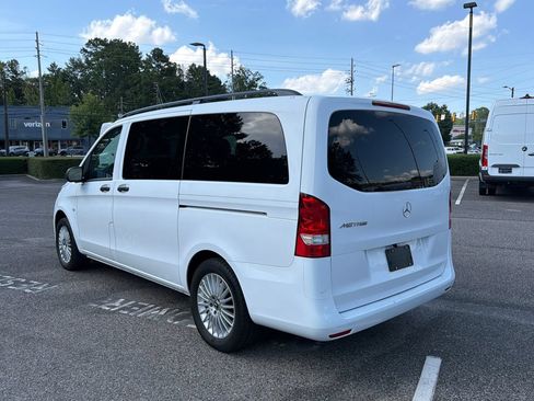 Used 2023 Mercedes-Benz Metris Passenger image 9
