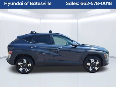 Used 2025 Hyundai Kona SEL AWD/4WD image 6