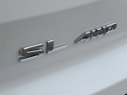 New 2025 Nissan Pathfinder SL image 6