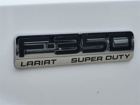 Used 2006 Ford F350 4x4 Crew Cab DRW Super Duty image 3