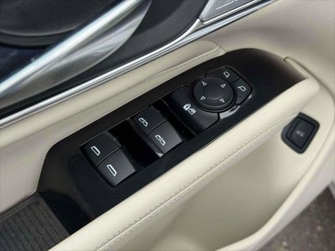 Used 2023 Cadillac CT4 Luxury w/ Sun And Sound Package image 16