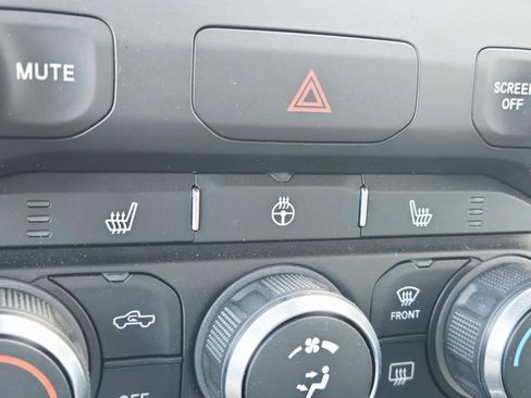 Certified 2022 RAM 1500 Big Horn image 30