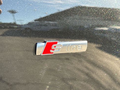 Used 2018 Audi Q3 2.0T Premium Plus w/ Premium Plus Package image 8