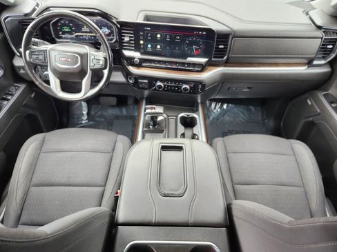 Used 2022 GMC Sierra 1500 Elevation w/ Preferred Package AWD/4WD image 10