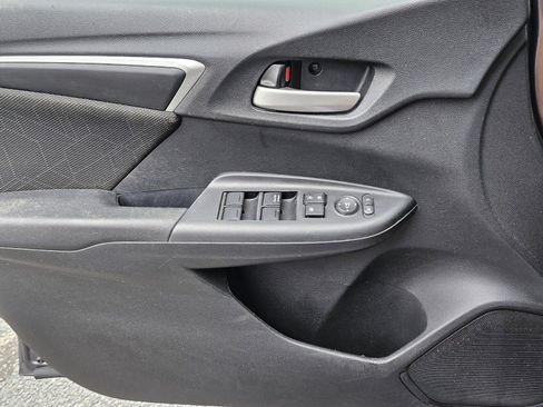 Used 2015 Honda Fit EX image 31