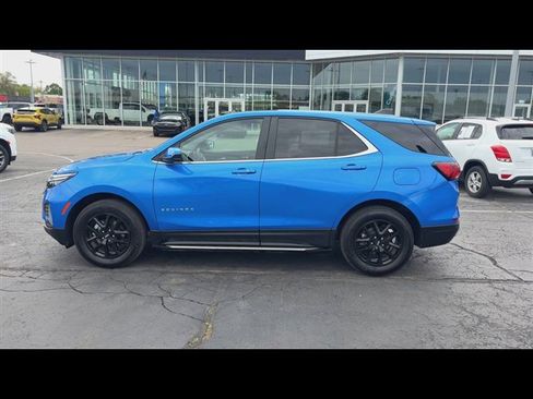 Used 2024 Chevrolet Equinox LT w/ LPO, Floor Liner Package AWD/4WD image 5