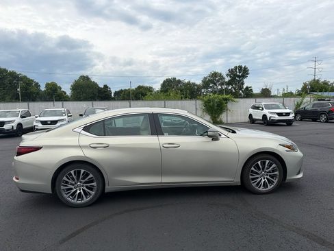 Used 2019 Lexus ES 350 w/ Premium Package FWD image 8