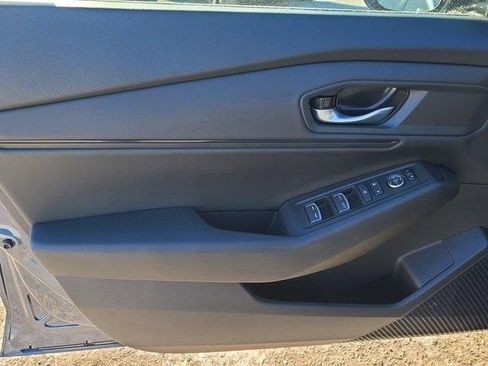 Used 2025 Honda Accord SE image 7