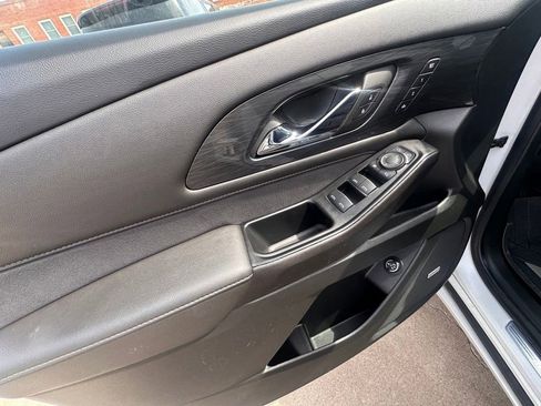 Used 2023 Chevrolet Traverse High Country w/ LPO, Floor Liner Package FWD image 13