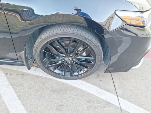 Used 2023 Toyota Camry XSE image 11