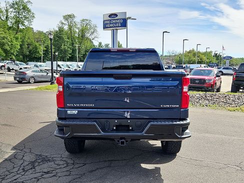 Used 2022 Chevrolet Silverado 1500 Custom Trail Boss AWD/4WD image 5
