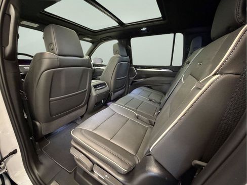 Used 2026 Cadillac Escalade ESV Sport AWD/4WD image 30