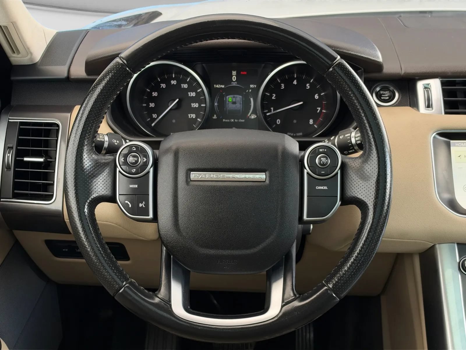 Used 2017 Land Rover Range Rover Sport SE AWD/4WD image 27